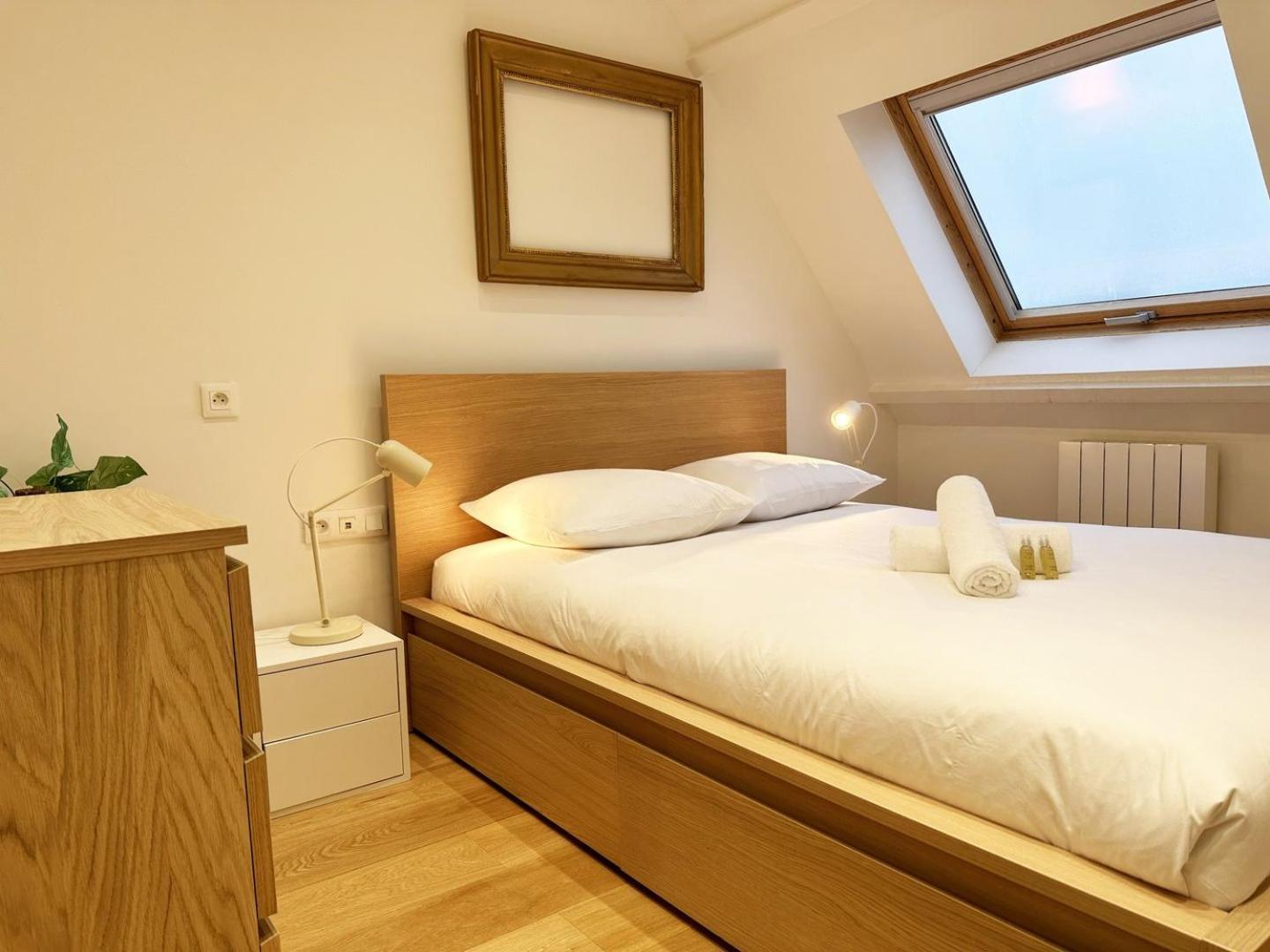 Apartment L'eveil De - Duplex - Parking Included Chartres